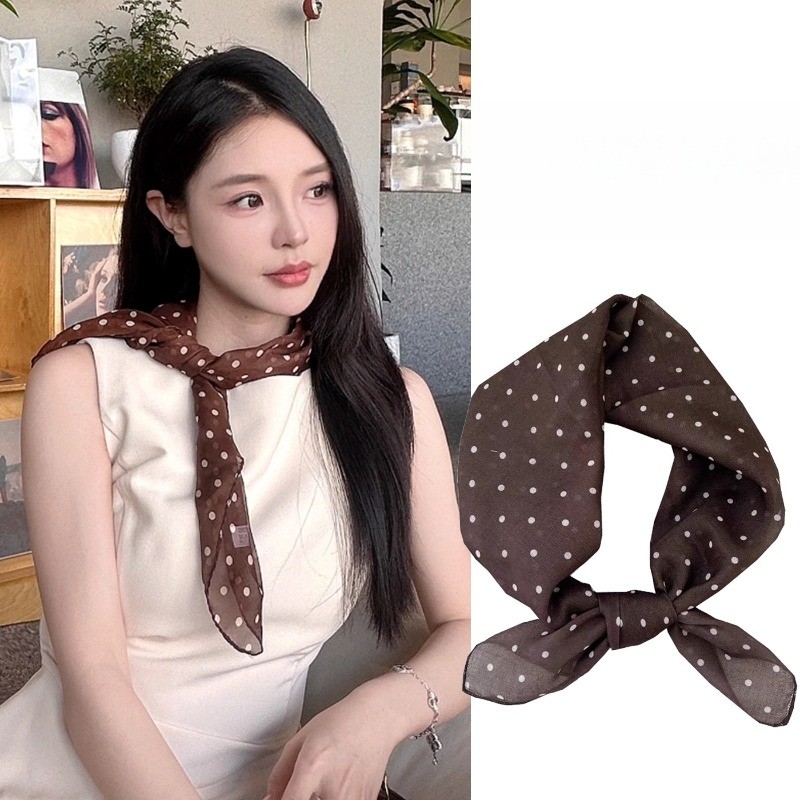 Khăn lụa cổ điển kiểu Pháp hình tam giác, phù hợp quàng cổ cho nữ