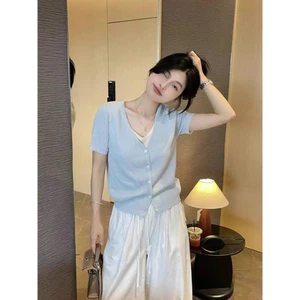 Áo dệt kim lụa mát mẻ phong cách Hàn Quốc VN, Cổ chữ V màu xanh trẻ trung, Thiết kế hai lớp độc đáo, Phong cách ngắn tuyệt đẹp, Thích hợp cho mùa hè, Chỉ dành cho nữ.