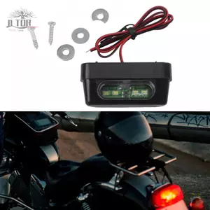 Đèn đuôi xe máy được thiết kế hiệu quả với chức năng biển số