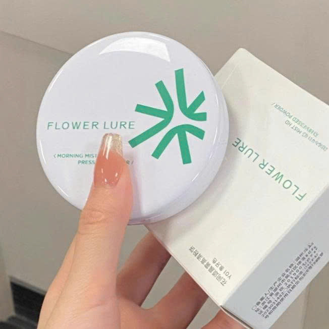 [TẶNG KÈM MÚT] Phấn phủ FLOWER LURE dạng nén kèm bông phấn kiểm soát dầu lâu trôi 7.2g
