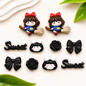Set Charm Cô Bé Phù Thủy Nơ Đỏ Cưỡi Chổi Gấu Đen Cherry Kawaii Trang Trí Dép Siu Dễ Thương