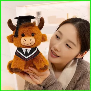 PS1 Cao Nguyên Bò Sang Trọng Cao Cấp Mũ Tốt Nghiệp Sash Thiết Kế Dễ Thương Bò Scotland Lưu Niệm Búp Bê Sang Trọng SP1