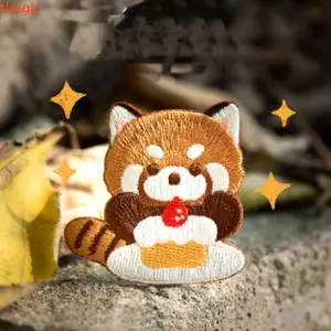 THEGIRL8B Red Panda Patches, Phim hoạt hình Lesser Panda Quần áo Táo, Trang phục DIY Tự dính Huy hiệu thêu dễ thương Vỏ điện thoại
