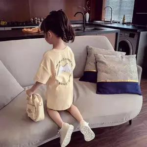 Áo thun dài vừa phải phong cách mới cho bé gái (90-140)
