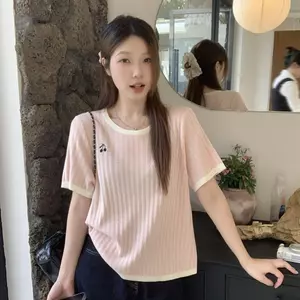 Áo thun nữ phù hợp thời trang mùa hè 2026 Áo thun nữ đeo vai phía trước thêu mỏng Phong cách mát mẻ Slimmer Look Cover Flesh Loose Đan hàng đầu
