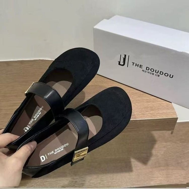 Giày đơn nhỏ màu nâu, mũi tròn, giày nữ cổ điển phẳng
