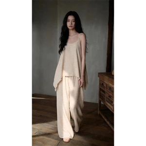 Bộ đồ ngủ không tay sọc dành cho nữ Slim Stylish Cut Loungewear Thích hợp cho nghỉ ngơi trong nhà và những dịp ngoài trời thông thường