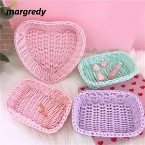 Giỏ đan MARGREDY, Giỏ mây giả hình trái tim dệt bằng tay, Giỏ phục vụ dã ngoại bằng nhựa Phục vụ bánh mì