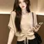 Tay áo búp bê cổ chữ V kiểu Pháp Dây rút không đều Áo len lụa băng dành cho nữ Mùa hè Phong cách mới Slim-fit thon gọn hơn
