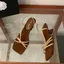 TT Dây Đeo Bằng Giày Sandal Mũi Mở Nữ 2026 Phong Cách Mới Mũi Vuông Dày Tính Khí Dép Dép Dép Tính Khí Da Thật Có Trượt Tuyết