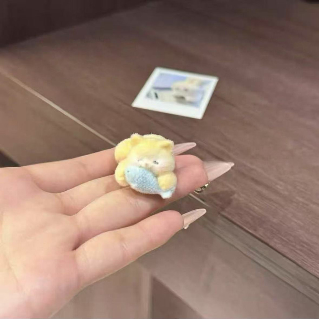 Kẹp Tóc Hình Mèo Con Ăn Cá Flocking - Quà Tặng Perfect Cho Các Sự Kiện Lễ Hội