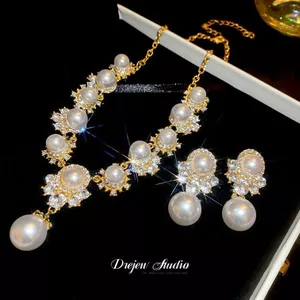 Kim Cương Ngọc Trai Hoa Tròn Mặt Dây Chuyền Vòng Cổ Retro Phong Cách Tòa Án Cỏ Ba Lá Dây Chuyền Ánh Sáng Sang Trọng Cao Cấp Vòng Cổ Nữ