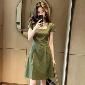 Đầm ngắn tay cổ vuông thời trang, mùa hè 2026 Phong cách mới Thời trang cao cấp eo hẹp dáng ôm hơn thời trang