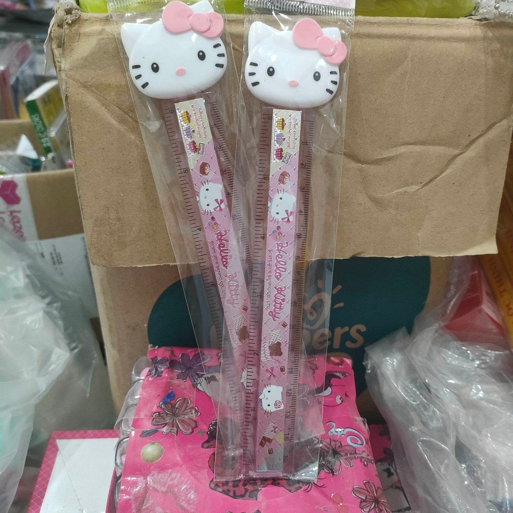 Thước nhựa Kitty lớn, 15cm, lý tưởng để đo độ dài chính xác.