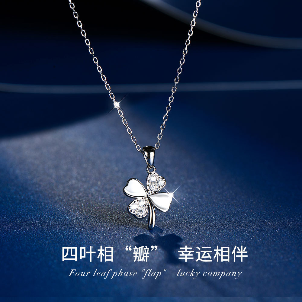 Vòng cổ cỏ bốn lá may mắn dành cho nữ thanh lịch