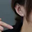Bông Tuyết Bạc Zircon Bông Tai Đơn Giản Xuyên Bông Tai Thiết Kế Tính Khí Nhỏ Bông Tai Cao Cấp Vít Ánh Sáng Sang Trọng 6.16