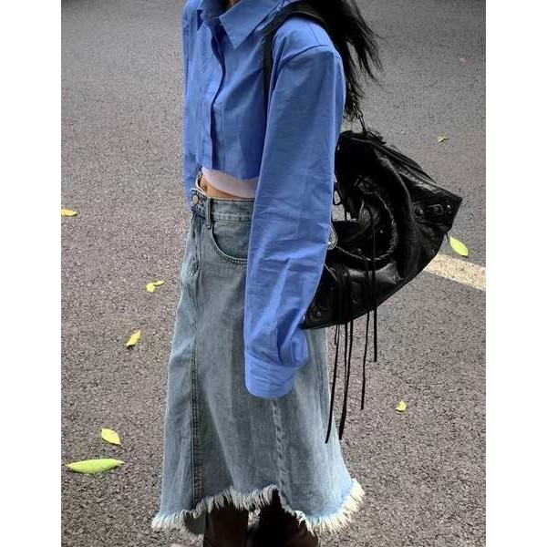 Niche Design Pháp Đinh Tán Túi Xe Máy ABG Hot Girl Túi Cảm Giác Cao Cấp Dung Tích Lớn Một Vai Đeo Ngang