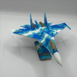 Mô hình kit lắp ráp máy bay chiến đấu Su-27 Flanker