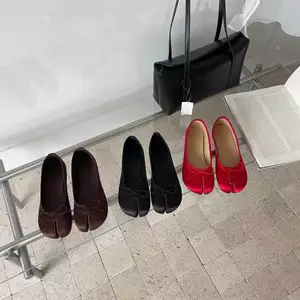 TT Ngọt Nơ Chia Ngón Chân Giày Satin Ballet Nữ Giày Đế Bằng Thoải Mái Không Mệt Mỏi Chân 2026