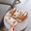 Sandal bé gái đan dây cổ điển mùa hè 2024 đế mềm chống trượt giày đi biển trẻ em cỡ lớn thoáng khí