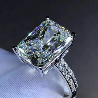 Women's Moissanite Wedding Ring by zahuodian.vn