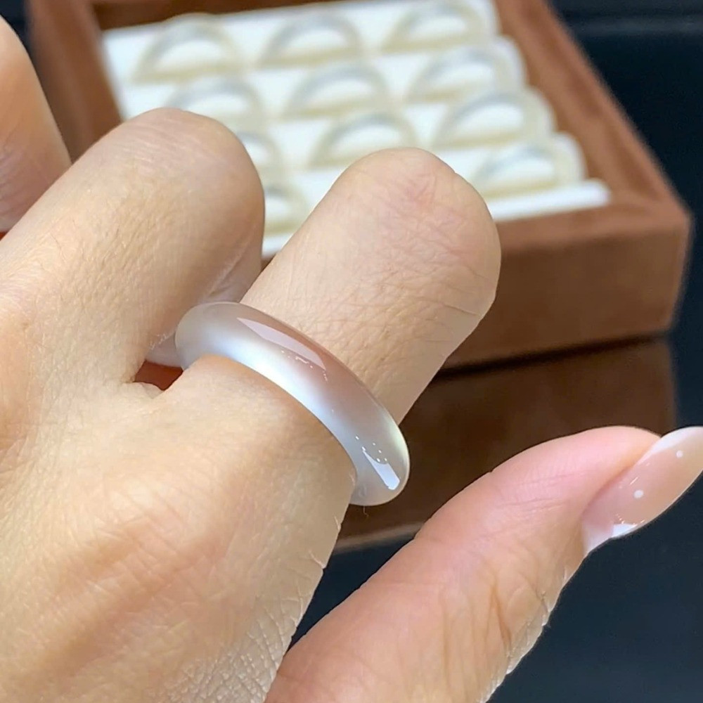 [𝐐𝐮à 𝐓ặ𝐧𝐠] Nhẫn Mã Não Bạch Nguyệt Quang trang sức thời trang  cao cấp bằng đá tự nhiên