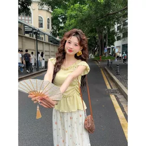 Phong cách Pháp Agaric Edge Slimer Look xếp li Thiết kế eo hẹp Áo thun ngắn tay dành cho nữ Mùa hè Nhẹ nhàng Mới