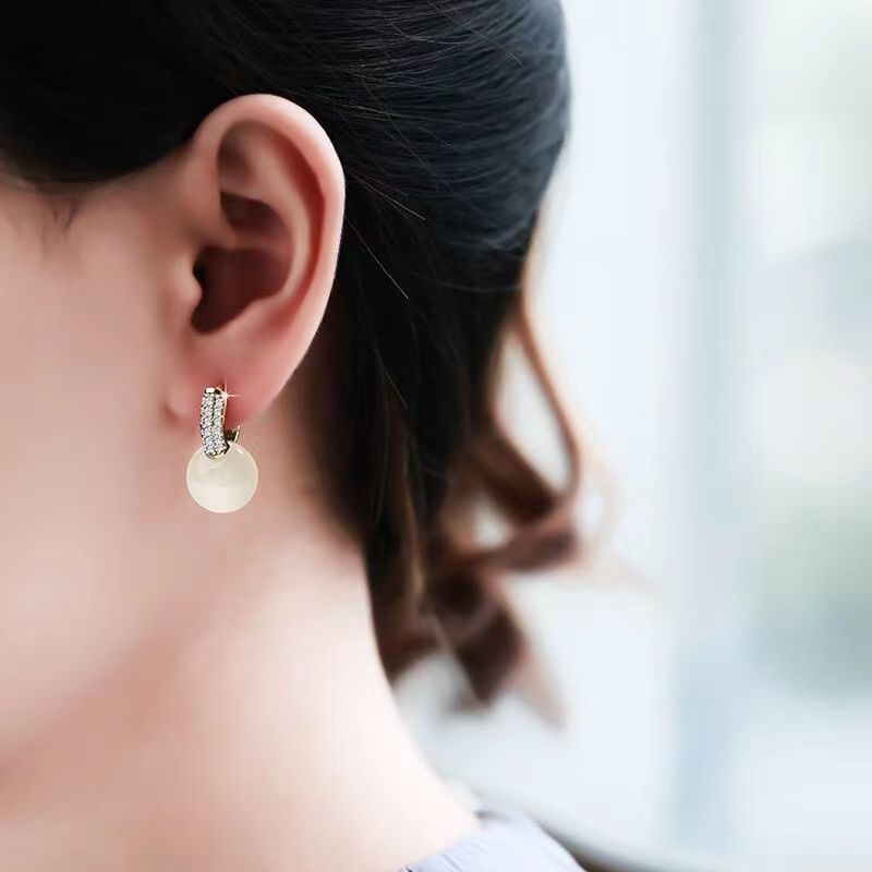 Bông tai hạt tròn Chalcedony tự nhiên thời trang và thanh lịch