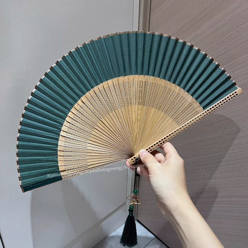 Quạt cổ trang cầm tay có tua rua, quạt múa bằng gỗ, phụ kiện trang trí Tết & sự kiện, quạt xoè đẹp