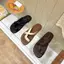 TT 2026 Phong Cách Mới Giày Sandal Da Thật Chính Hãng Dây Đeo Chéo Dép Nữ Mùa Hè Phù Hợp Với Thoải Mái Đi Biển Dép Dép
