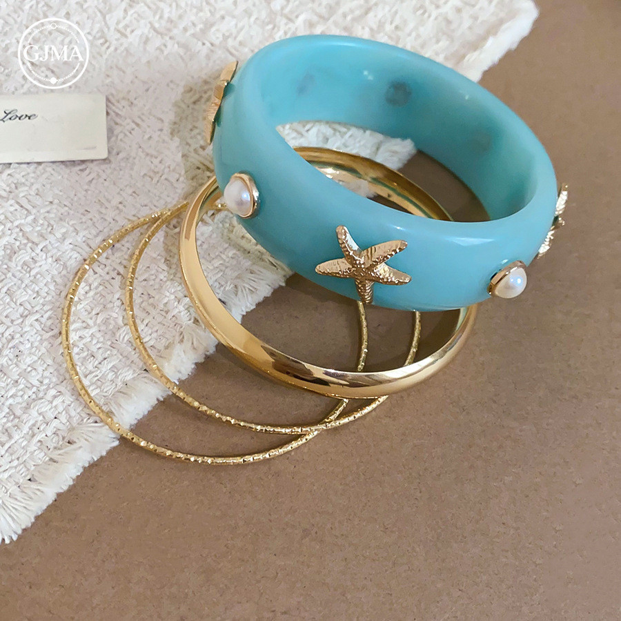 Vòng Tay Acrylic Kim Loại Phong Cách Bohemian Thời Trang Biển Phụ Kiện Nữ 2026