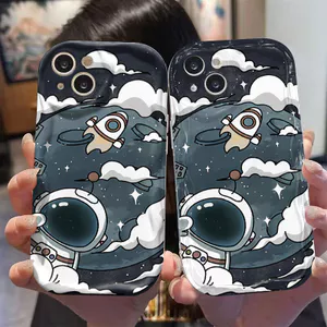Ốp Lưng Samsung Galaxy A07 A06 A05 A04 A17 A16 A15 A14 A13 A25 A23 A22 A35 A33 A32 A31 A56 A55 A53 A52 A51 A50 A71 Kem gợn Sóng Cong Edge Motif Phi Hành Gia NYK472