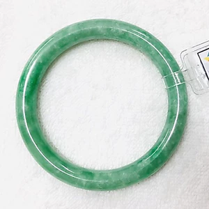 Vòng Tay Cẩm Thạch Bản Liền Size từ 50-58 Màu Xanh Lý Đậu - Ngọc Trai Trường Thịnh