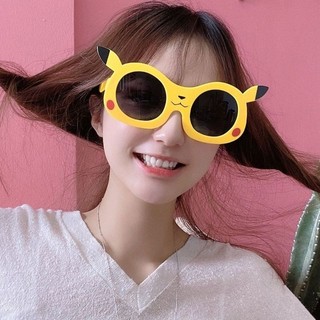Kính râm dự tiệc vui nhộn