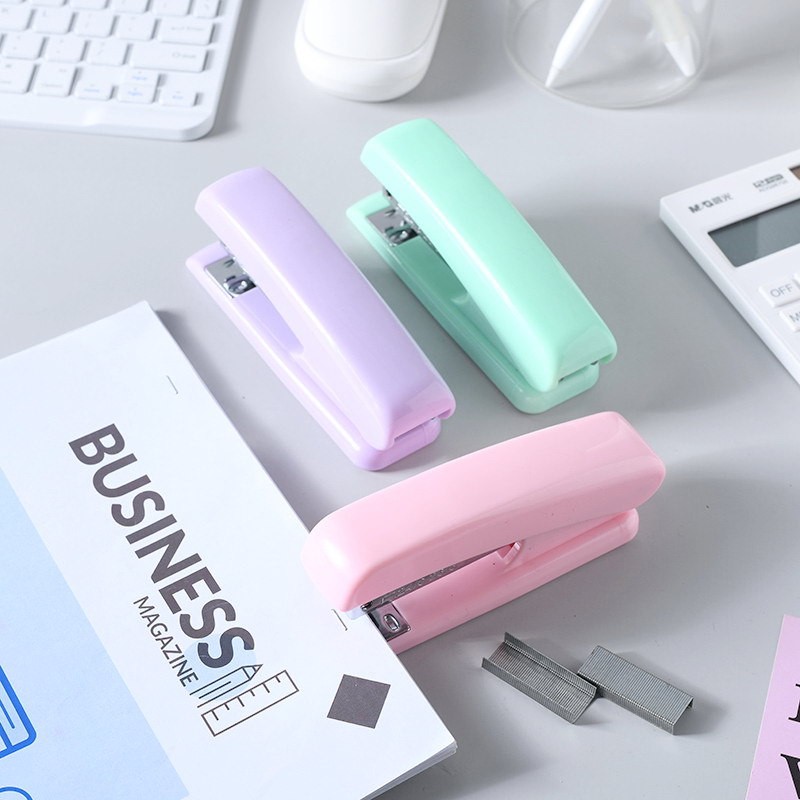 Máy bấm màu Macaron có thể tháo rời Nhỏ tươi Tiết kiệm lao động Stapler Văn phòng sinh viên Máy bấm đa chức năng Văn phòng phẩm BPXJ