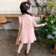 Bé gái (90-150) Mùa hè Phong cách mới Áo thun cổ búp bê màu hồng hoạt hình Mèo con Xù hàng đầu công chúa