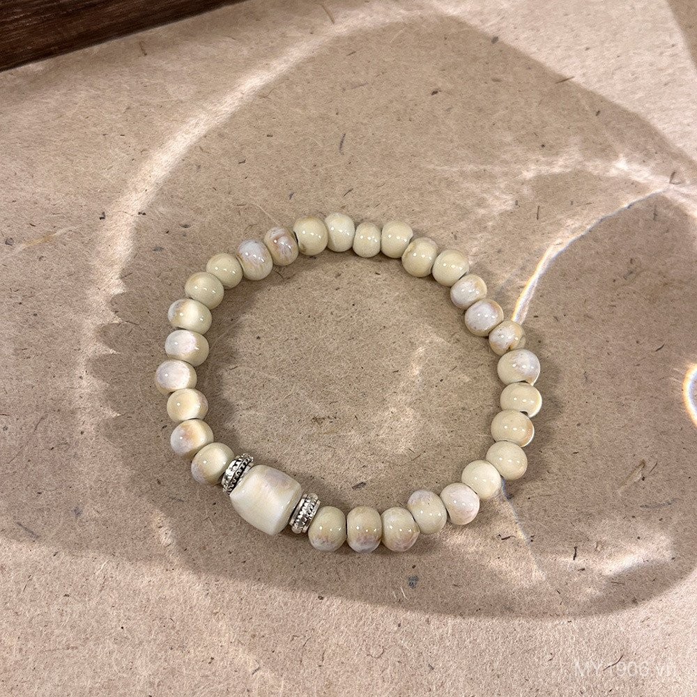 Vòng tay gốm handmade màu kem, thiết kế độc đáo và thời trang