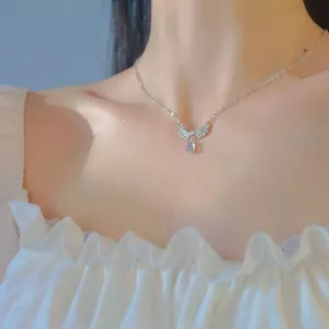 Trắng Camellia Full Kim Cương Bướm Ngọc Trai Vòng Cổ Nữ Cao Cấp Ánh Sáng Sang Trọng Niche Tua Rua Xương Đòn Dây Chuyền 2023 Phong Cách Mới 26.3.22