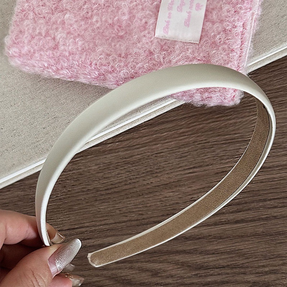 Hululu / Phiên Bản Hàn Quốc Satin Mỏng Băng Đô Nữ Phù Hợp Với Đi Chơi Retro Pháp Kẹp Tóc Hươu Nhung Chống Trơn Trượt Phong Cách Hồng Kông Mũ