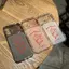 Ốp lưng rái cá đưa thư nét vẽ cổ điển phù hợp với iPhone17promax 16/15/14/13/12