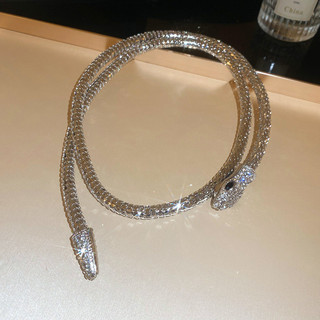 Pháp nhẹ nhàng sang trọng serpentine kim cương đính đá vòng cổ từ thích hợp thiết kế đơn giản cảm giác xương đòn dây chuyền thời trang cao cấp cảm giác trang sức nữ