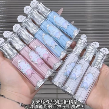 Sản phẩm mới Flower Knows Shell Pearl Series Lip Essence Bề mặt gương mật ong Không dễ dính Bảo vệ môi Dễ dàng tô màu Son bóng