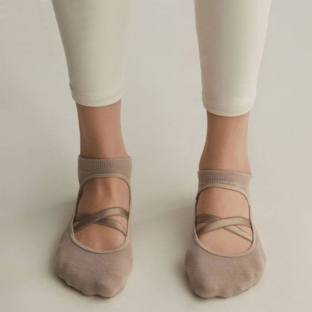 Tất Pilates Hobbyin Cotton Hút Mồ Hôi, Thoáng Khí và Chống Trơn Trượt dành Cho Nữ
