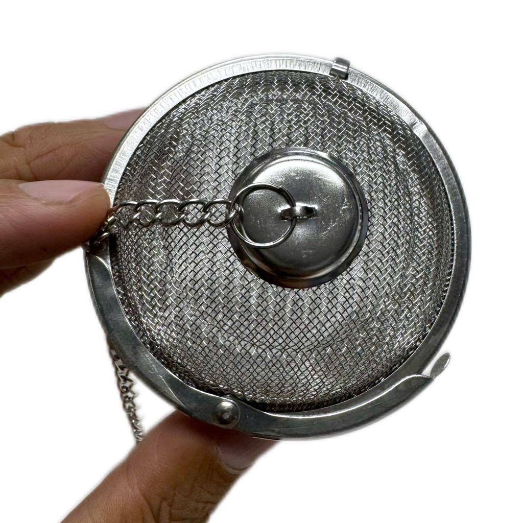 Rổ Inox Tròn Nổi Chứa Trùng Chỉ Cho Cá Ăn, Lọc Trà, Lọc Gia Vị Có Nắp, Móc Treo