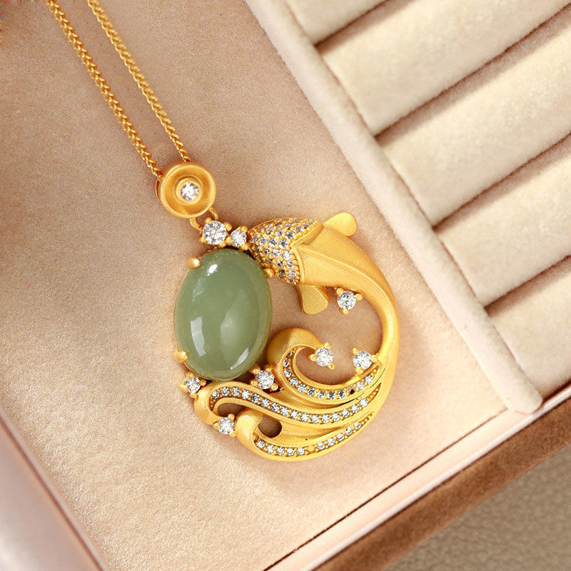 Vòng cổ mặt dây chuyền ngọc bích mạ vàng biểu tượng cá thịnh vượng hàng năm