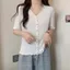 Áo thun ngắn tay cổ chữ V kiểu Pháp dành cho nữ Cảm giác cao cấp siêu đẹp thời trang Áo sơ mi nhỏ có viền nấm 6.23