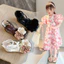 Giày sandal bé gái đính hoa nổi - Giày công chúa phong cách La Mã, quai hậu điệu đà, đi biển đi chơi