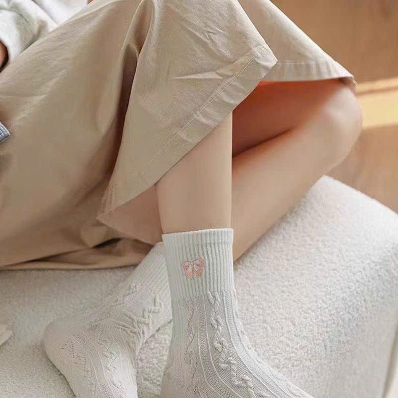 Sét 10 Đôi Tất Nữ Cổ Cao Thêu Nơ Xinh Xắn