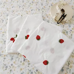 Cotton Nguyên Chất Ba Chiều Dâu Tây Thêu Vải Vải Thêu Anh Đào Máy Tính Thêu Vải Dệt Trơn