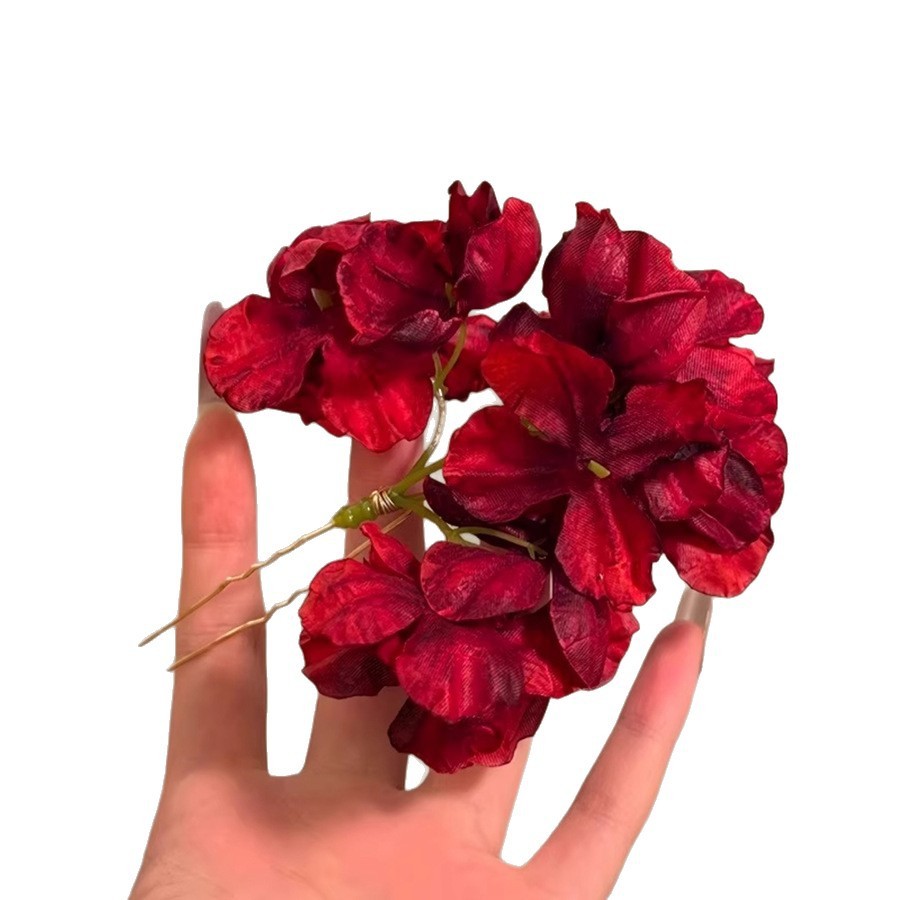 Vải hoa kẹp tóc sang trọng - phụ kiện tóc thiết kế thời thượng cho nữ